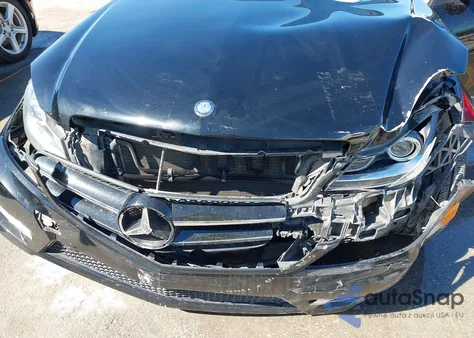 2015 Mercedes-Benz C 350 Sport из США, поврежденный, VIN WDDGJ5HBXFG422362